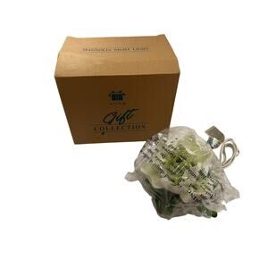 Avon Magnolia Nightlight Lamp Porcelain Small Handpainted With Cord new in box